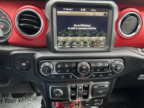 Used 2020 Jeep Gladiator Rubicon image 16