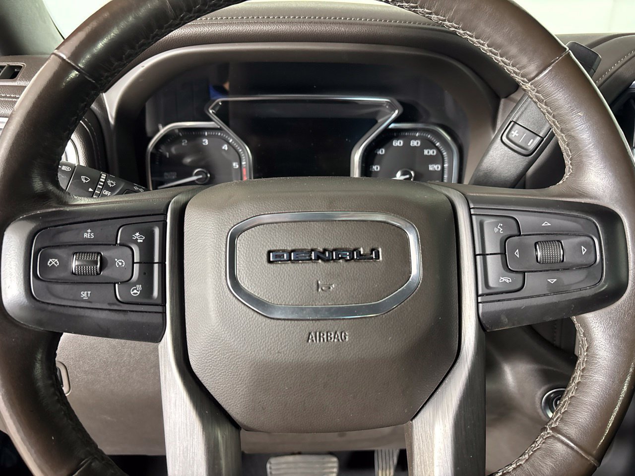Used 2021 GMC Sierra 1500 Denali w/ Denali Ultimate Package AWD/4WD image 14