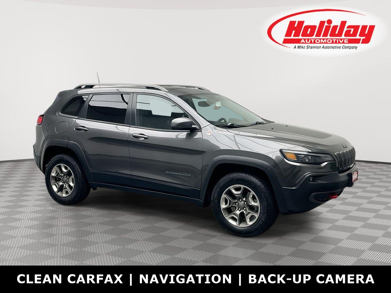 Used 2019 Jeep Cherokee Trailhawk AWD/4WD image 1