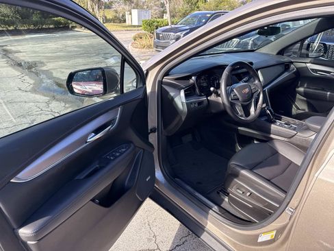 Used 2023 Cadillac XT5 Luxury image 19