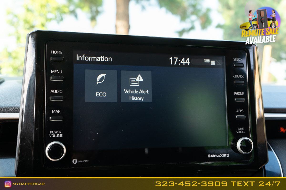 Used 2022 Toyota Corolla LE FWD image 28