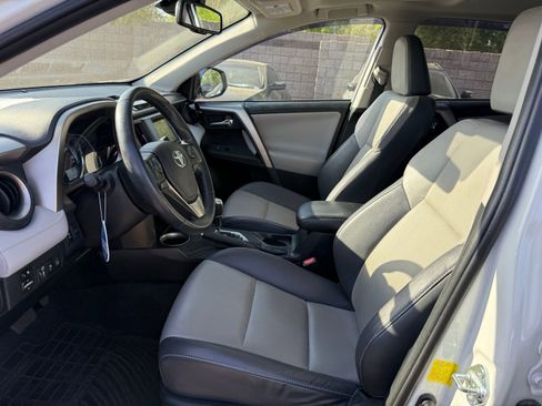 Used 2014 Toyota RAV4 Limited w/ Technology Package image 13