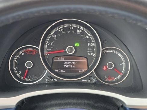 Used 2018 Volkswagen Beetle 2.0T S image 32