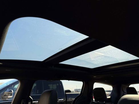 New 2026 Chrysler Pacifica Limited image 22