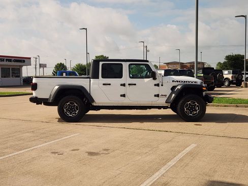 Used 2021 Jeep Gladiator Mojave AWD/4WD image 7