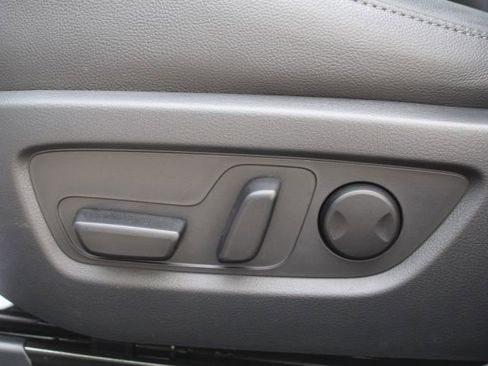 Certified 2025 MAZDA CX-50 2.5 Hybrid w/ Weather Package image 11