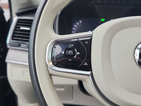 Certified 2024 Volvo XC90 T8 Plus w/ Protection Package Premier image 20