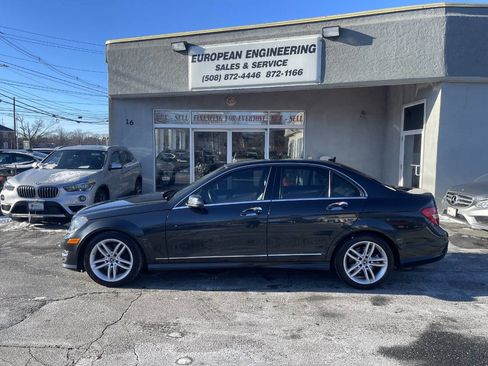 Used 2013 Mercedes-Benz C 300 C 300 Sport 4MATIC AWD 4dr Sed image 4