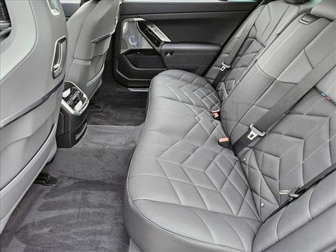 New 2025 BMW 760i xDrive AWD/4WD image 14