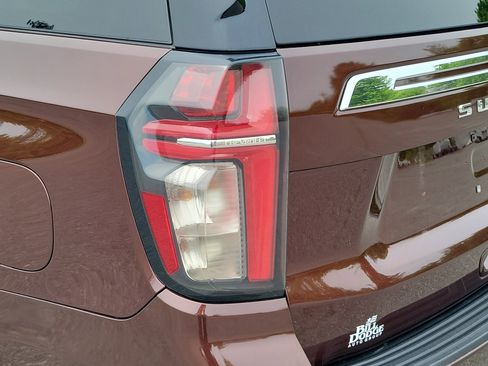 Used 2022 Chevrolet Suburban LS AWD/4WD image 11