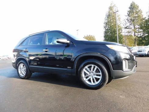 Used 2014 Kia Sorento LX AWD/4WD image 1