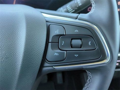Used 2025 Buick Encore GX Avenir w/ Avenir Technology Package image 26