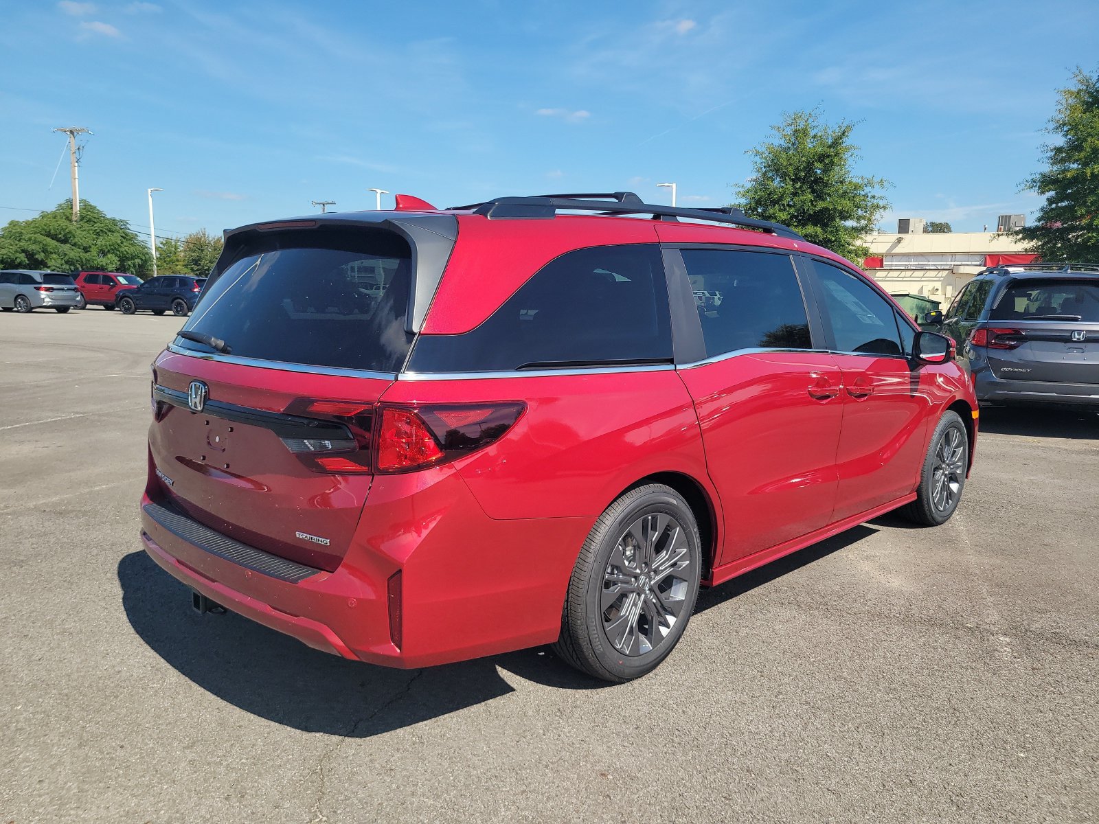 New 2027 Honda Odyssey Touring image 3