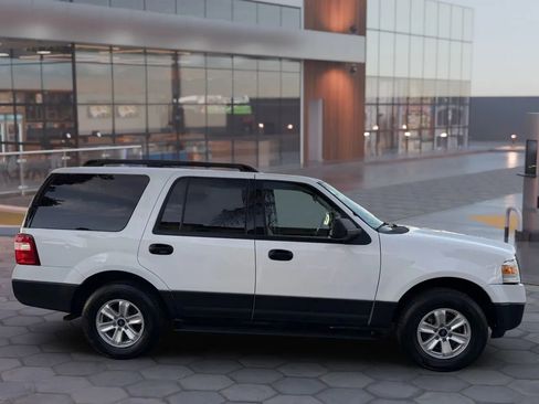 Used 2010 Ford Expedition XLT AWD/4WD image 7