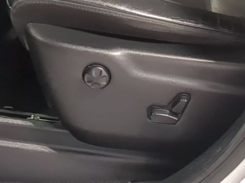 Used 2019 Jeep Grand Cherokee Altitude AWD/4WD image 21
