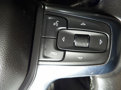 Used 2021 Chevrolet Blazer LT image 19