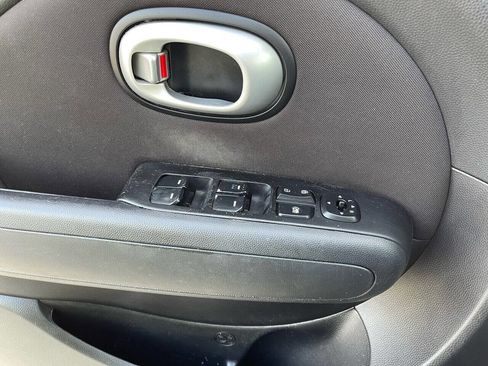 Used 2016 Kia Soul image 14