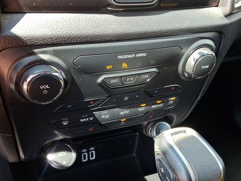 Used 2019 Ford Ranger Lariat w/ Equipment Group 501A Mid AWD/4WD image 16