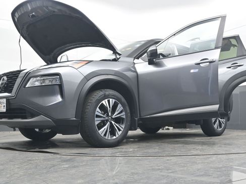 Certified 2023 Nissan Rogue SV image 39