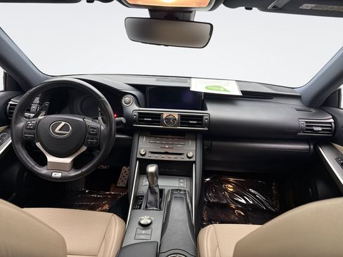 Used 2019 Lexus IS 300 F Sport w/ F Sport Package AWD/4WD image 14