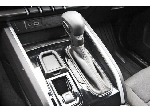 Used 2025 Chevrolet Colorado W/T RWD image 22