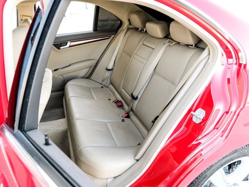 Used 2011 Mercedes-Benz C 300 Sedan w/ Premium 1 Pkg image 39