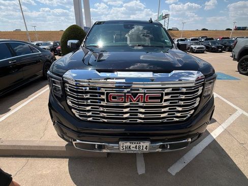 Used 2022 GMC Sierra 1500 Denali AWD/4WD image 11