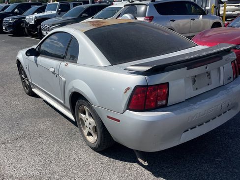 Used 2002 Ford Mustang Coupe image 10