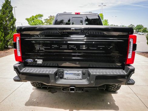 Used 2025 Ford F250 Platinum AWD/4WD image 9