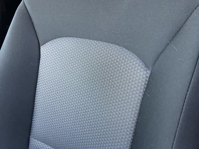 Used 2024 Kia Soul LX w/ Option Group 015 FWD image 7