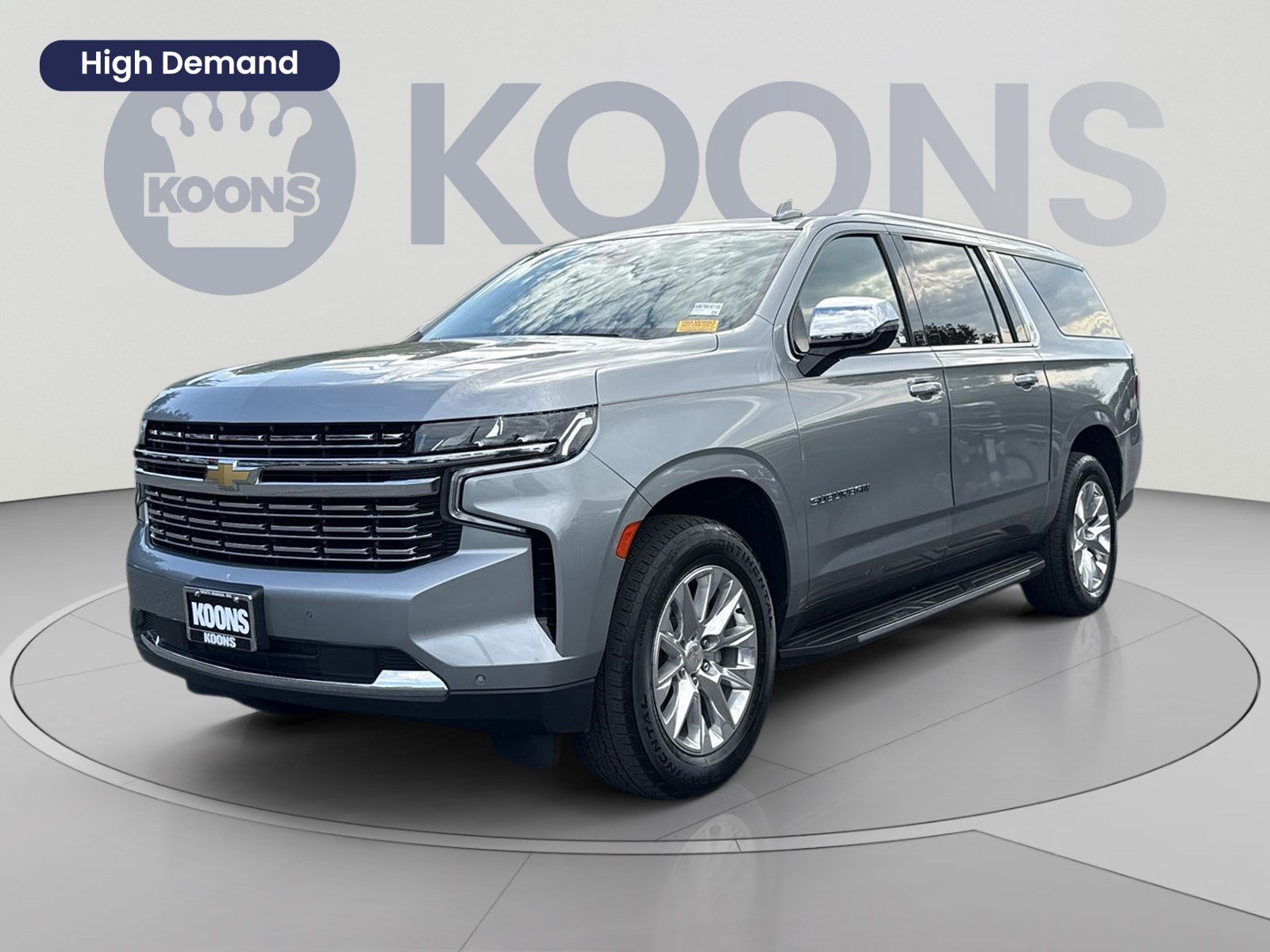 Used 2024 Chevrolet Suburban Premier AWD/4WD image 1