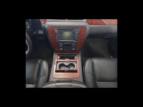 Used 2012 Chevrolet Tahoe LTZ AWD/4WD image 16