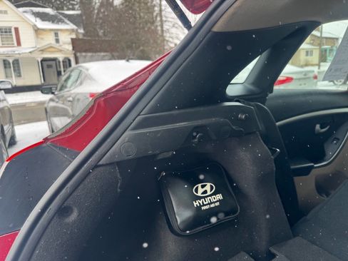 Used 2013 Hyundai Elantra GT w/ Touch & Go Pkg image 19