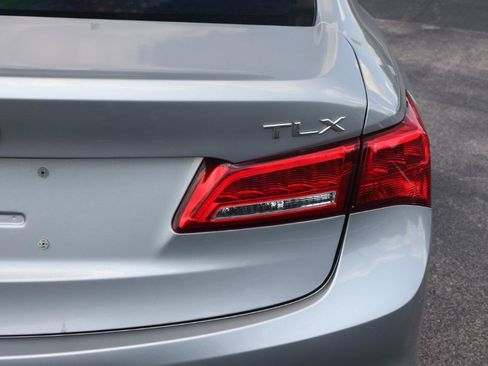 Used 2018 Acura TLX w/ Technology Package FWD image 22