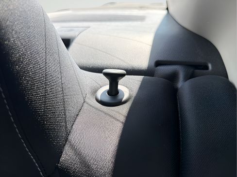 Used 2025 Nissan Sentra SV FWD image 19