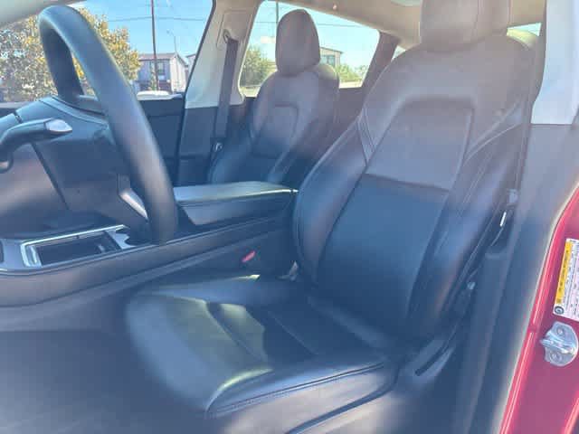 Used 2022 Tesla Model Y Performance AWD/4WD image 23