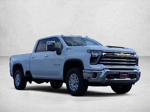 New 2026 Chevrolet Silverado 2500 LTZ w/ LTZ Convenience Package AWD/4WD image 3