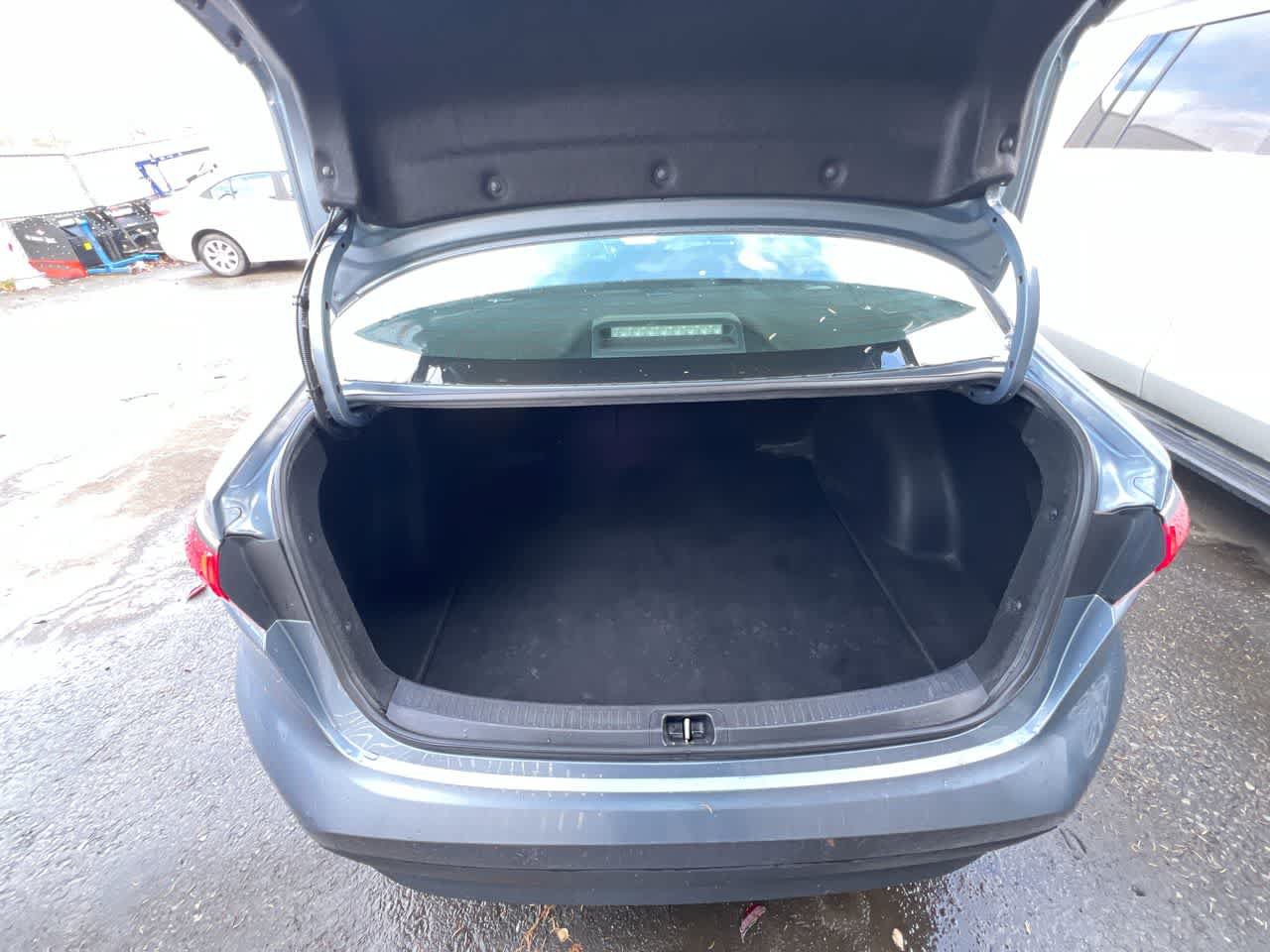 Used 2023 Toyota Corolla LE FWD image 25