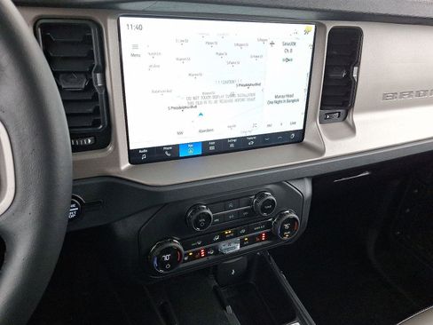 New 2025 Ford Bronco Outer Banks image 12