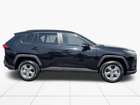 Used 2025 Toyota RAV4 XLE w/ Weather Package FWD image 7