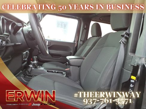 Used 2022 Jeep Wrangler Sport image 12