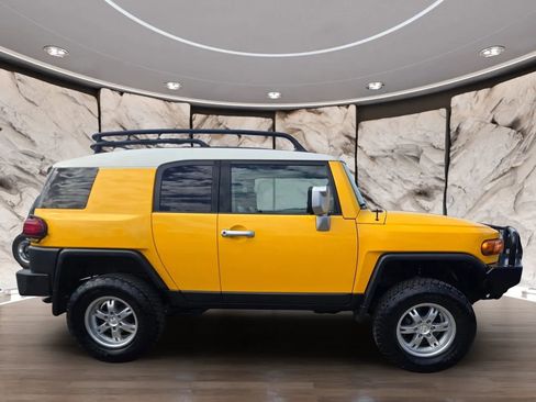 Used 2007 Toyota FJ Cruiser 4WD image 4