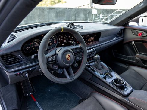 Certified 2024 Porsche 911 GT3 RS image 4