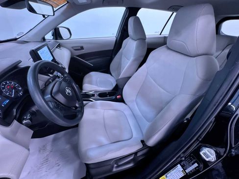 Used 2023 Toyota Corolla Cross L AWD/4WD image 6