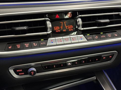 Used 2022 BMW X5 sDrive40i w/ Parking Assistance Package image 26