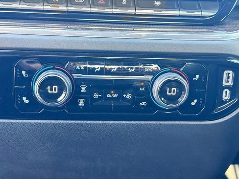 Used 2024 Chevrolet Silverado 1500 LT image 32