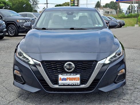 Used 2021 Nissan Altima 2.5 SV w/ SV Premium Package FWD image 2