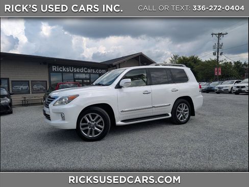 Used 2014 Lexus LX 570 4WD image 1
