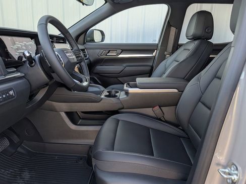 New 2026 GMC Terrain Elevation w/ Elevation Premium Package FWD image 24