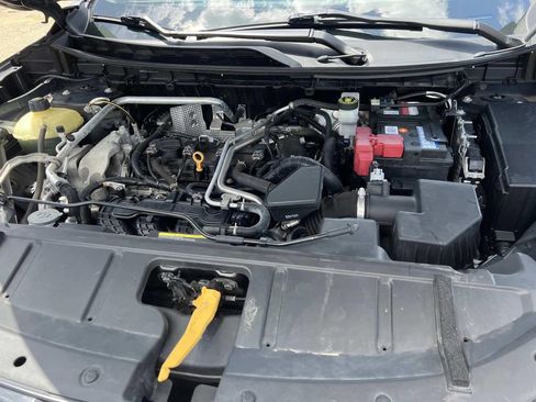 Used 2021 Nissan Rogue S AWD/4WD image 9